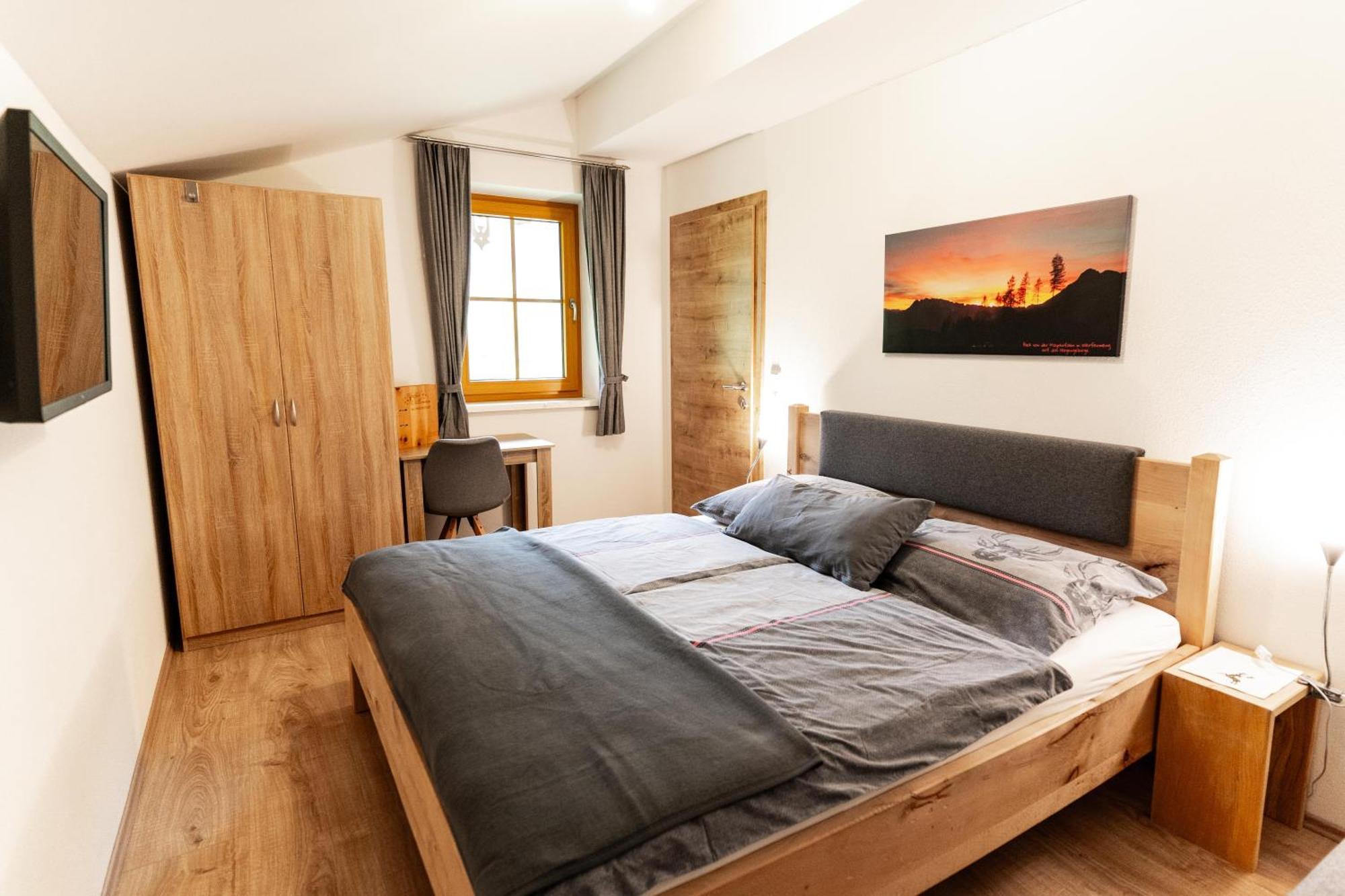 Alpen Appartements Oberlehengut Верфенвенг Номер фото